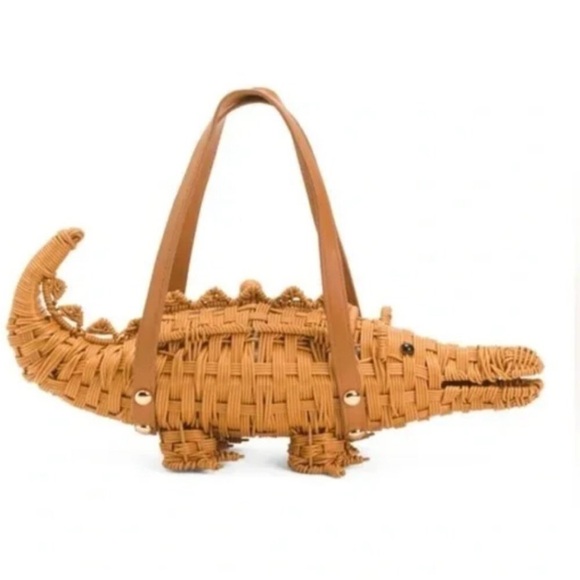 Tommy Bahama Handbags - Viral Rare Tommy Bahama Crocodile clutch novelty statement bag